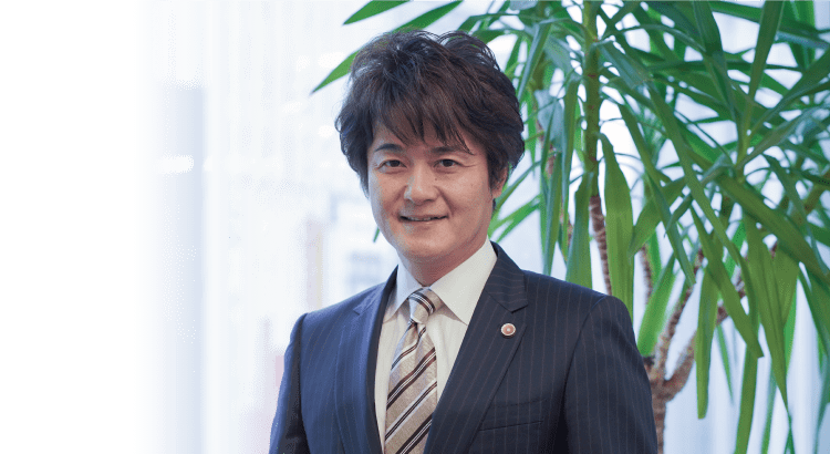 代表弁護士宮崎